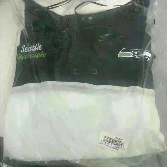 NWT Women's Seattle Seahawks Lace-Up Long Sleeve T-Shirt NFL Top | Size XS - Picture 2 of 2
